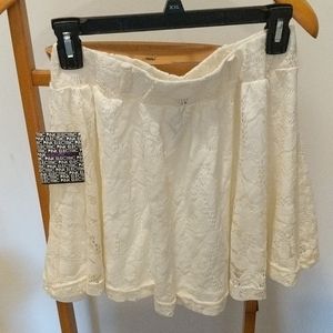 ELECTRIC PINK CREAM LACE SKIRT JUNIOR SZ. S